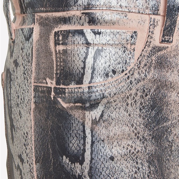 L'AGENCE
Margot Foiled Python Skinny Jeans - Picture 5 of 9